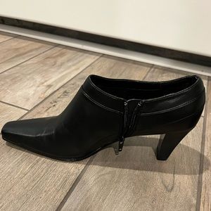 Brand new booties size 9.5 black